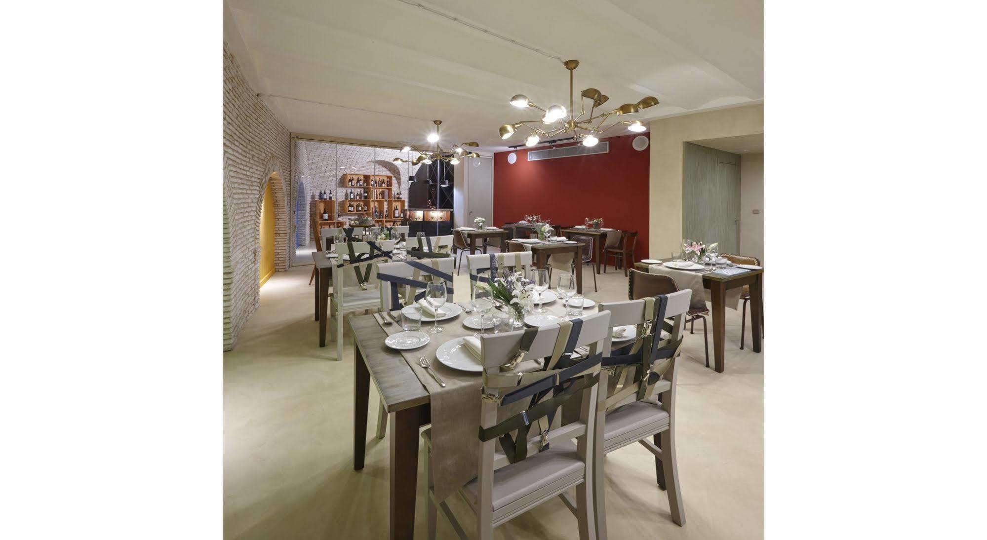 Hotel Galeria Essentia Aracena Exterior photo